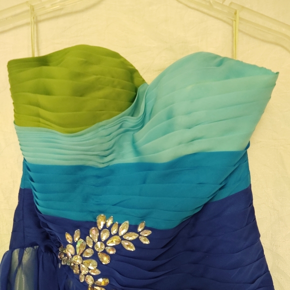 💙💚 GRACE KARIN floor length formal gown - Picture 6 of 10